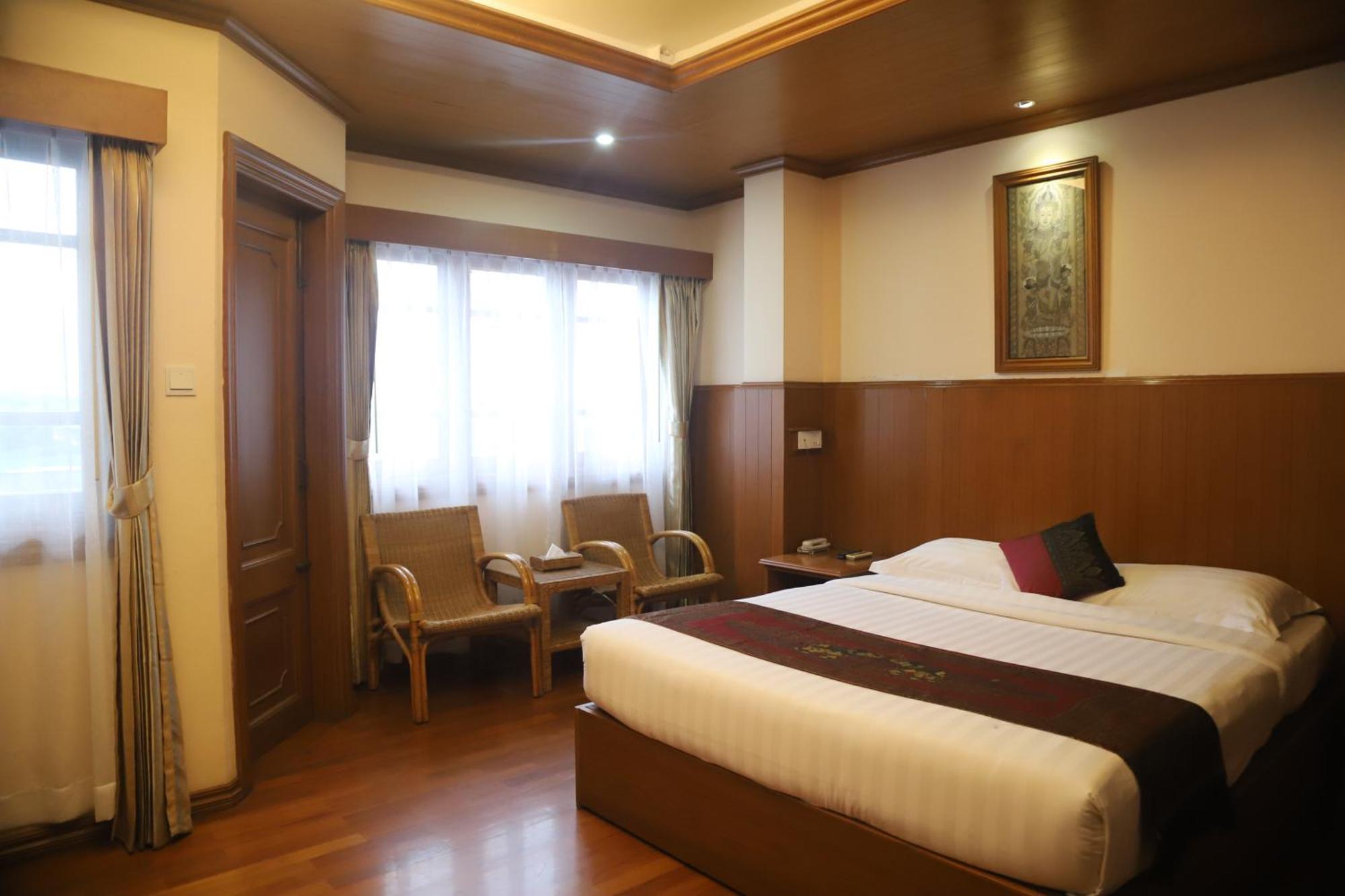 Hotel Sidney Янгон Экстерьер фото
